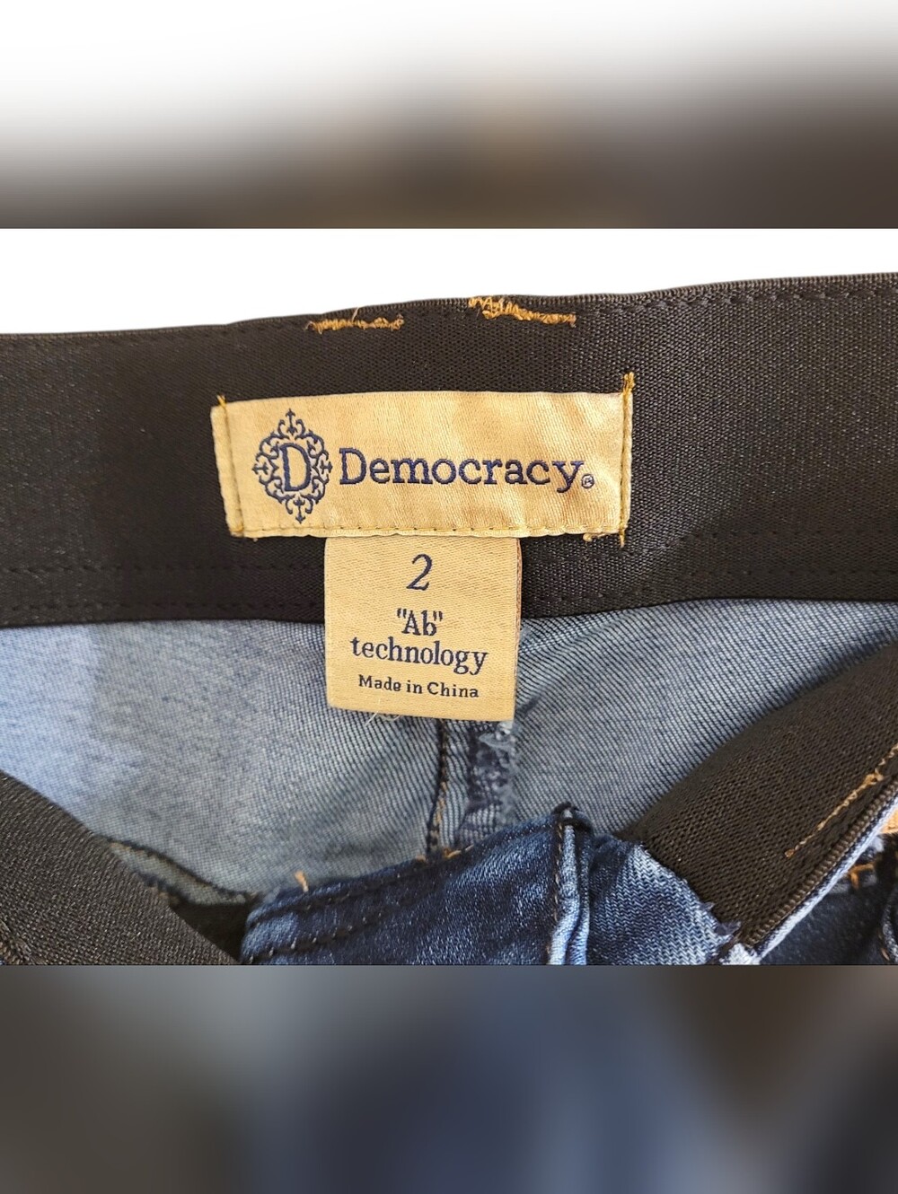 ​NWT Democracy Women's Ab Technology High Rise Slim Straight Jeans Sz 2 - Picture 4 of 8